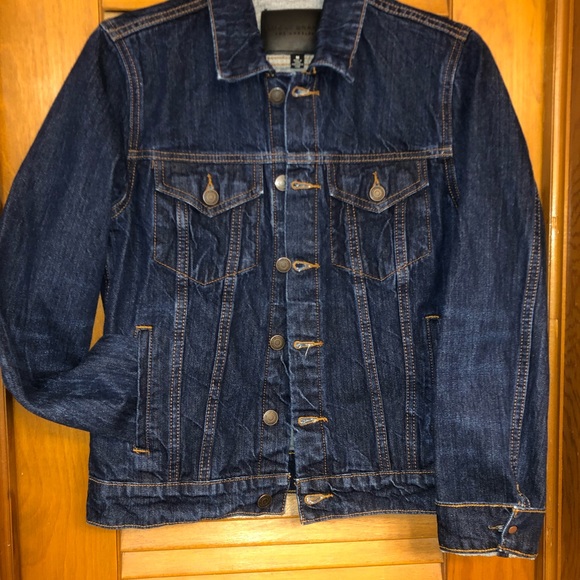 Lucky’s Denim Jacket-Women - Picture 3 of 5